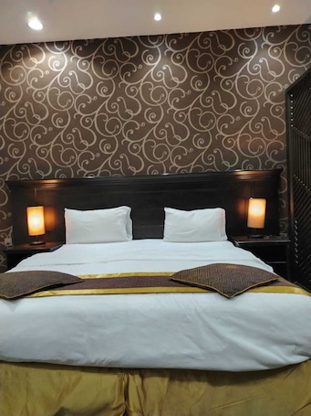 Ropa de cama de alta calidad y colchones con pillow-top . asyl hotel