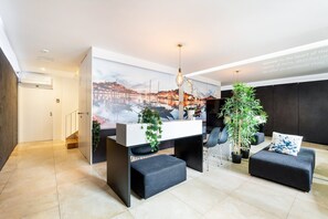 Studio (Standard Studio) | Living room - Guestready - Cathedral Design Apartments (Porto)