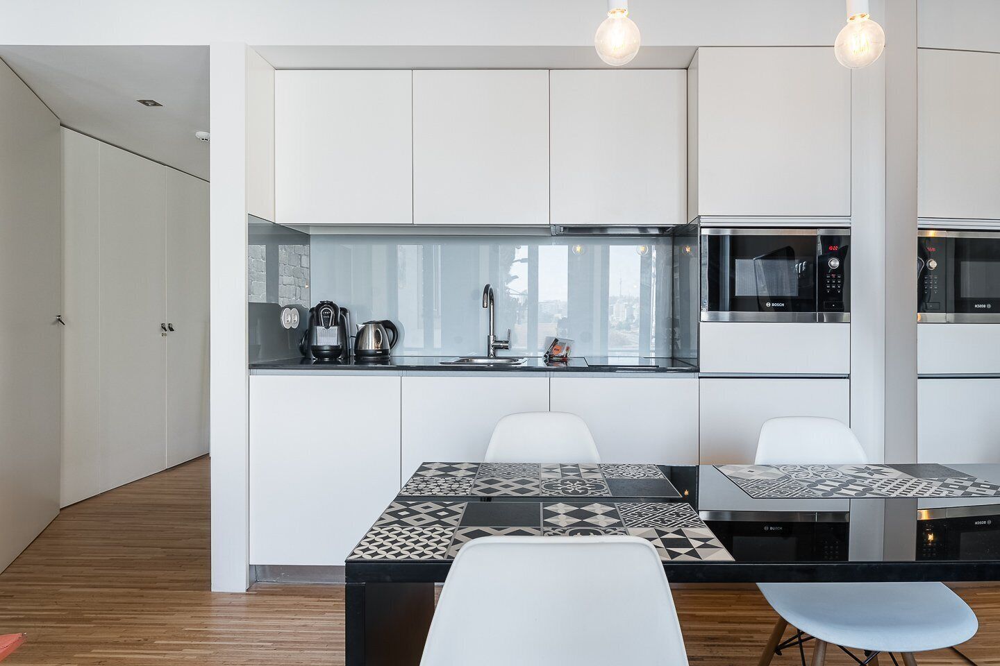 Estudio (Studio with Street View) | Zona de estar