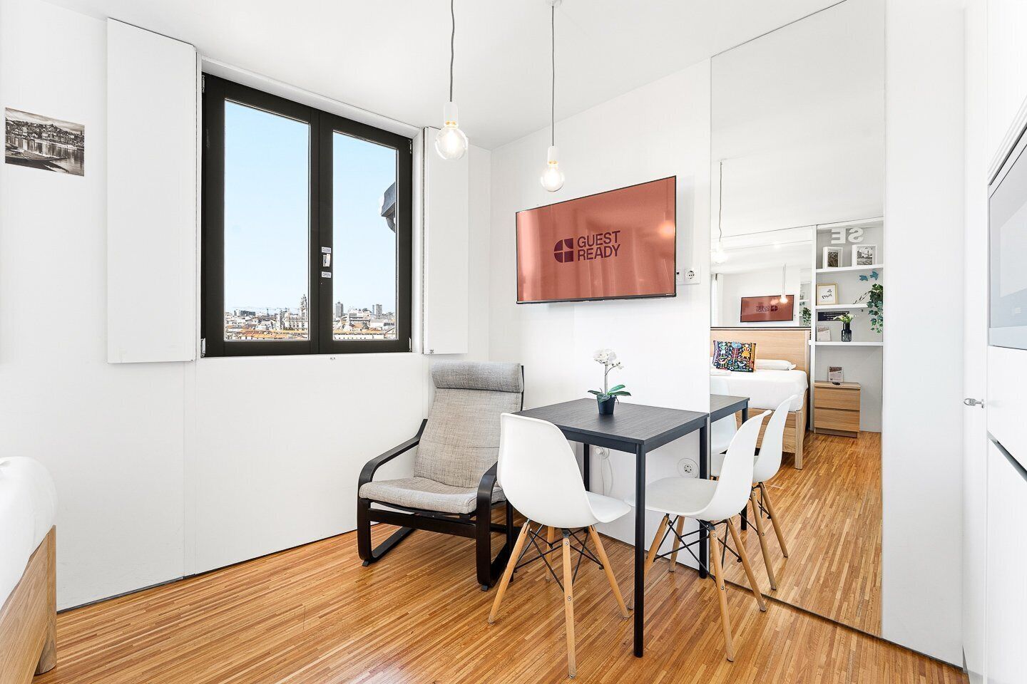 Studio (Standard Studio)