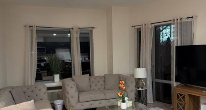 Luxury 2-Bedroom Apartment. Washer and Dryer, A/C, Gym, With NYC Close By.