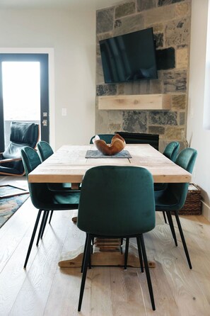 Dining - Outdoor Adventure at Deer Valley's East Village! (Park City)
