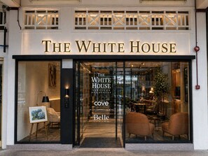 Reception - The White House Serviced Residences  (Singapore)