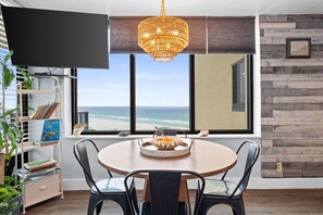 Dining - Steps to the Beach-Sunbird Condo (Panama City Beach)