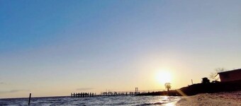 Brand New Tiny Home - 3 min Walk from Magnolia Beach in Port Lavaca with AC/Heat