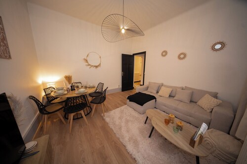 Cozy 2-bedroom apartment in charming Chambéry perfect for your stay with parking