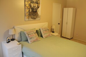 2 bedrooms, iron/ironing board, WiFi, bed sheets