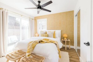 2 bedrooms, iron/ironing board, WiFi, bed sheets - Coastal Front Home in downtown Oceanside (Oceanside)