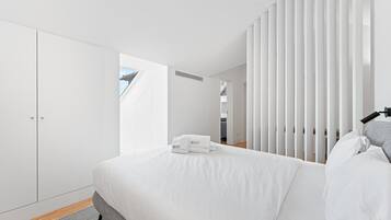 Apartment (One-Bedroom Apartment with River View)