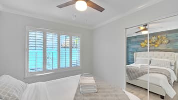 5 bedrooms, desk, iron/ironing board, travel crib