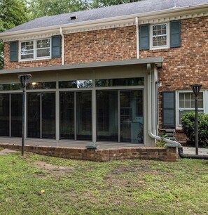 Exterior - Luxury Country Club Living (Burlington)
