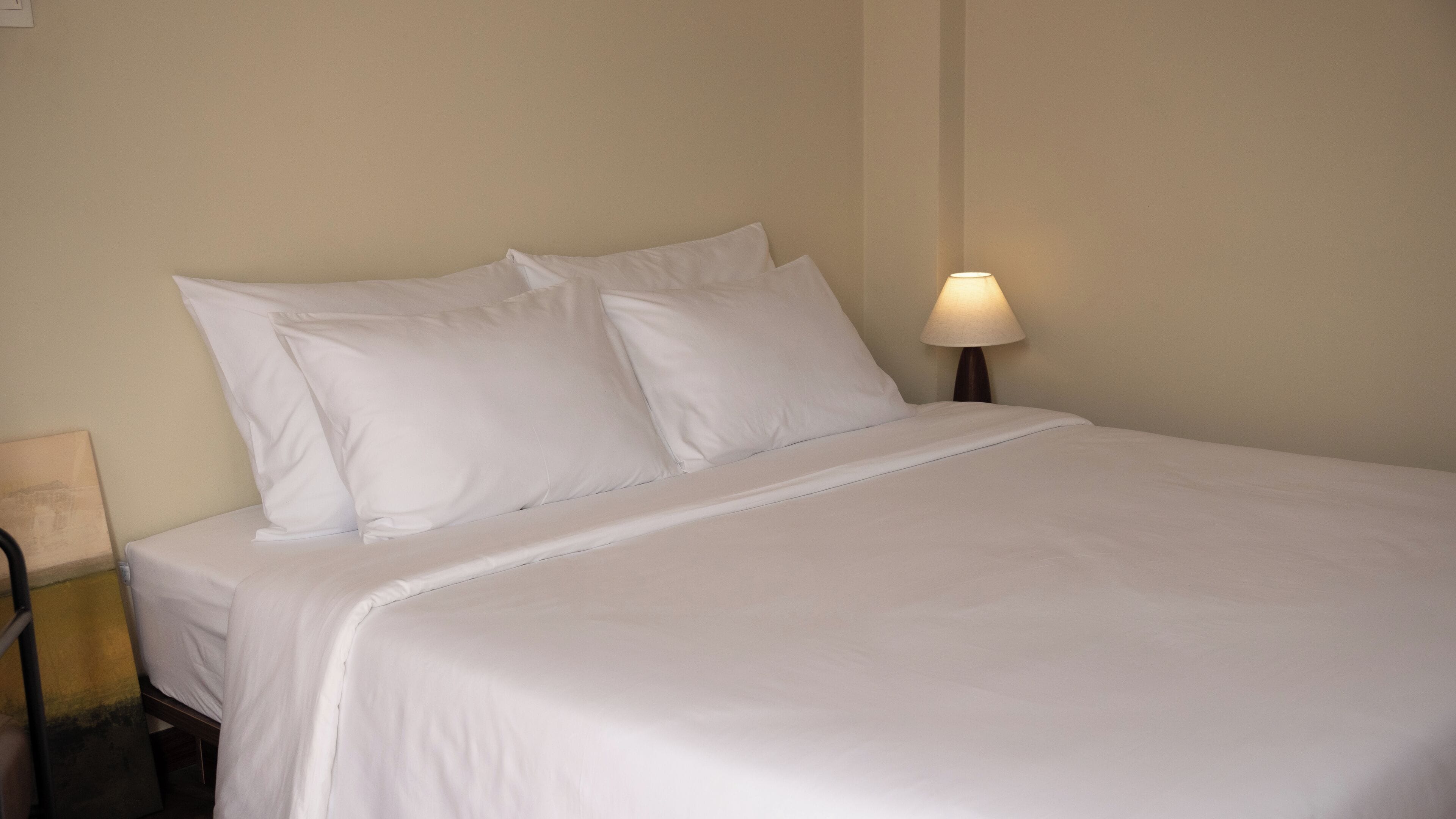 Standard-Studio, Balkon, Stadtblick | Hochwertige Bettwaren, Betten mit Memory-Foam-Matratzen