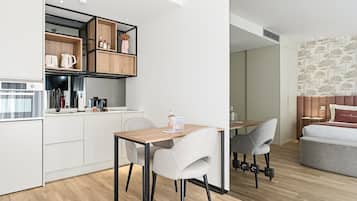 Studiolejlighed - balkon (Standard Studio) | Individuelt design, arbejdsområde til bærbare computere