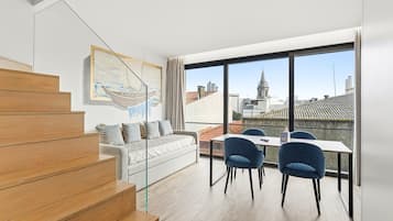 Studio (Duplex Studio) | Individually decorated, laptop workspace, iron/ironing board, free WiFi