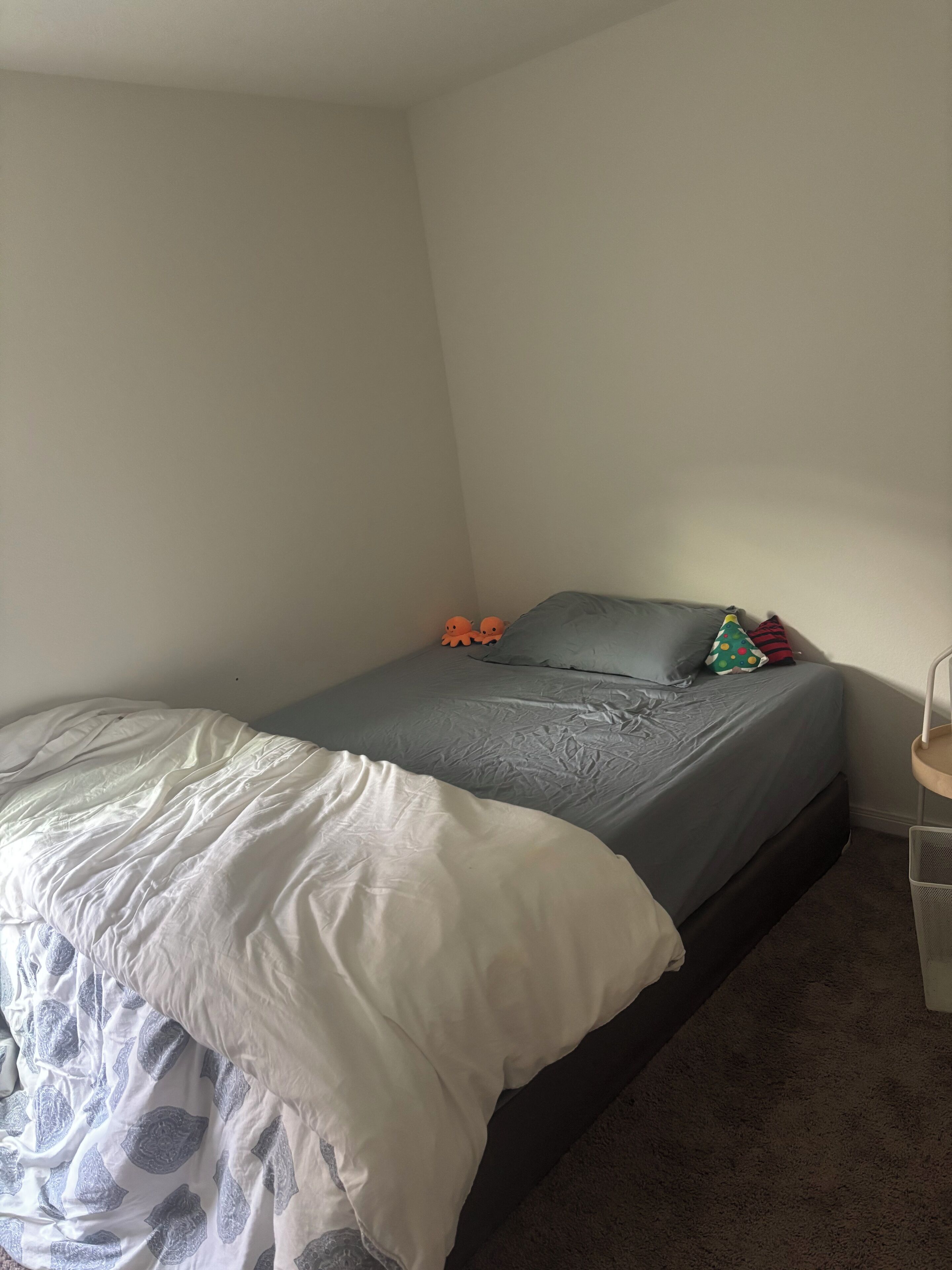 1 多间卧室、WiFi、床单