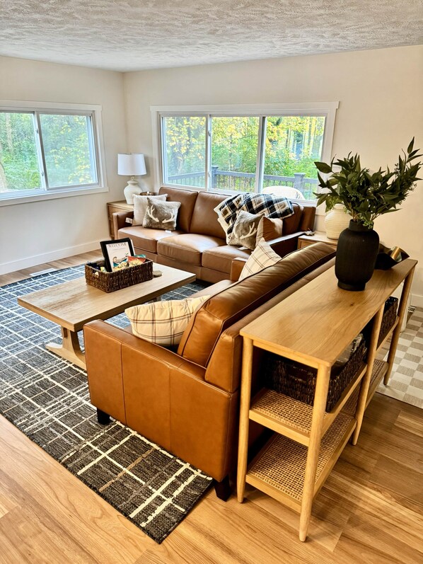 Smart TV, chimenea y videojuegos 