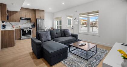 Waterfront 1BR Suite | Private & Modern | Queen Bed