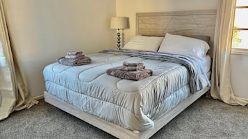 WiFi (free), bed sheets