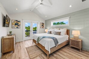 8 bedrooms, iron/ironing board, free WiFi - Stunning Home w/ Pool, Slide & Spa & Rooftop Views! (Sarasota)