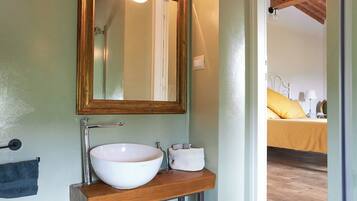 Double Room, Pets allowed, Vineyard View | Bathroom