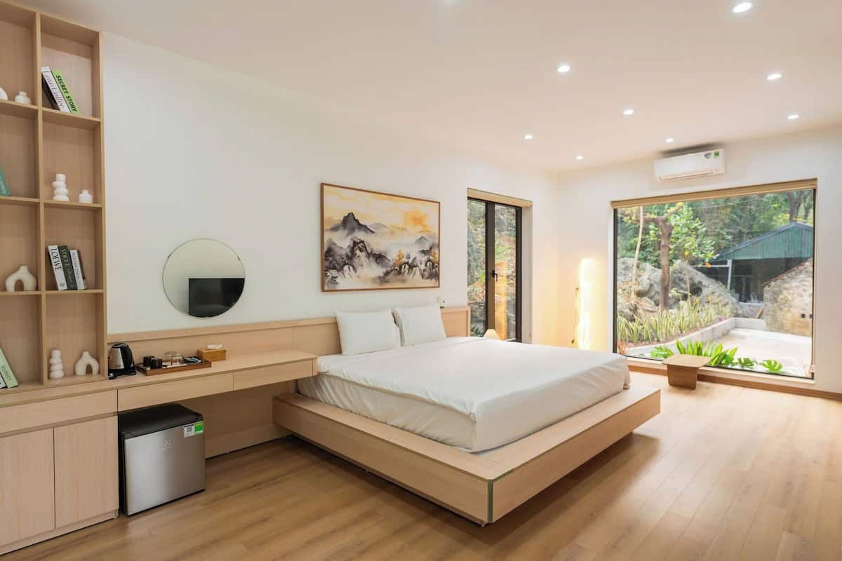 Standard Double Room, River View | Desk, laptop workspace, soundproofing, WiFi (free)