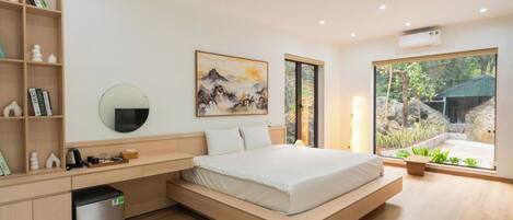 Standard Double Room, River View | Desk, laptop workspace, free WiFi