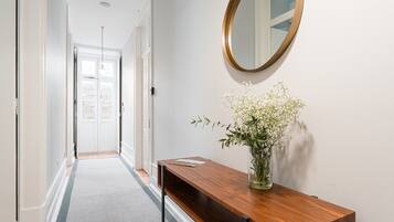 Apartment (Standard Single Room)