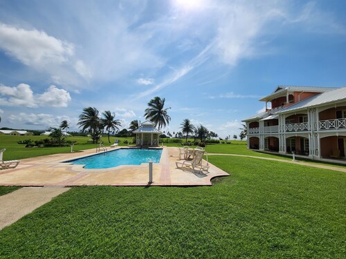 Cozy 1-bedroom condo with AC in Tobago Plantations