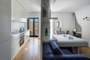 Con arredamento individuale, insonorizzazione, ferro/asse da stiro