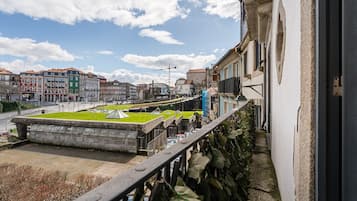 Apartment (One-Bedroom Apartment)