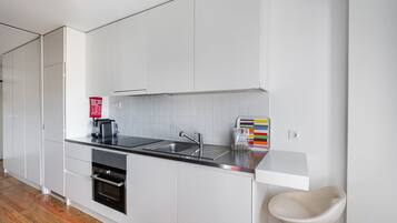 Estúdio (Studio with Balcony) | Fachada