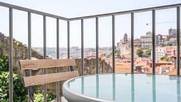 Studio (Studio with Balcony)