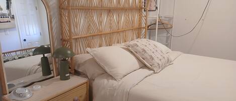 1 habitación, cuna de viaje, wifi gratis y ropa de cama