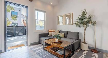 New City Chic Retreat | Mins to Beach & Downtown!