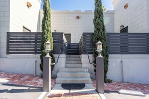 Exterior - Sunny City Escape | Walkable | Mins to Everywhere! (San Diego)