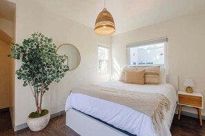 1 Schlafzimmer, Bügeleisen/B ügelbrett, Reisekinderbett, WLAN