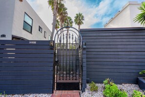 Property grounds - San Diego Escape | 7 Private Units | Sleep 30+ (San Diego)