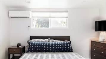 1 dormitorio, tabla de planchar con plancha, Internet y ropa de cama