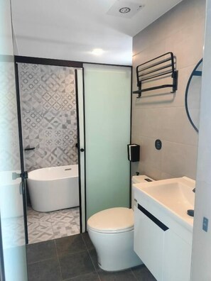 Bathroom - No. 50 Xiaodao (Ryukyu Township.)