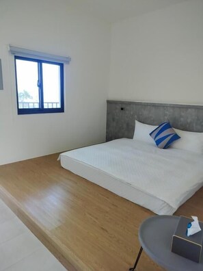 Comfort tweepersoonskamer, balkon, uitzicht op zee | Gratis wifi