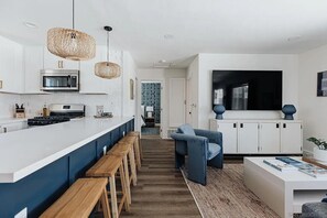 Microwave, oven, stovetop, dishwasher - Coastal Home in Downtown Oceanside (Oceanside)