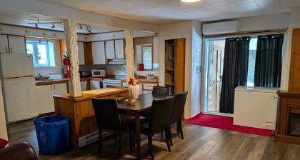 1-3780 4-bedroom apartment with queen-size bed each | all included