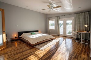4 bedrooms, iron/ironing board, Internet, bed sheets - Calabasas Zen Retreat with Mountain Views - Private, Serene! (Calabasas)