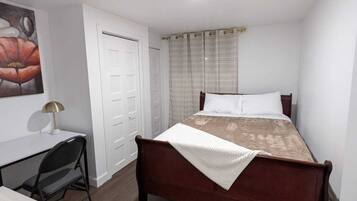 1 chambre, fer et planche à repasser, Wi-Fi, draps fournis