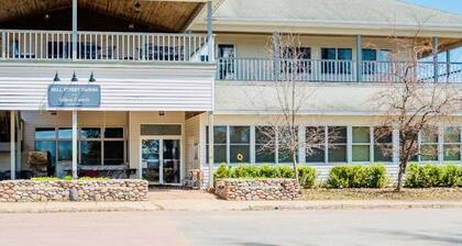 Bell Street Lodging-Suite