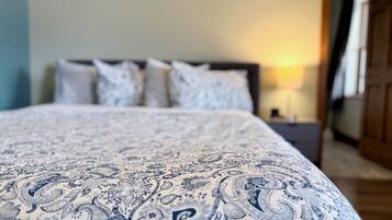 1 bedroom, iron/ironing board, free WiFi