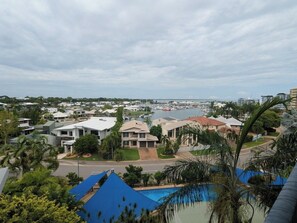 Exterior - Relaxing 3 bdr with Marina view, 5 mins walk to Cullen Bay and Mindil beach (Larrakeyah)