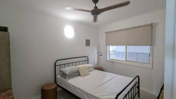 3 chambres, fer et planche Ă repasser, Wi-Fi, draps fournis