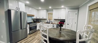 3 bedroom 2 bath home a few blocks away from FHU.