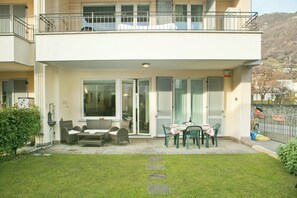 Outdoor dining - Relax 5★ near Lake Como, Hospital & Ferry | Garden & Parking (Gravedona)
